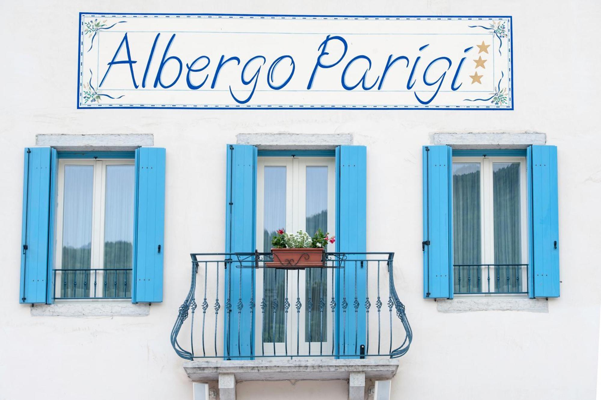 Albergo Parigi Arsie Exterior photo